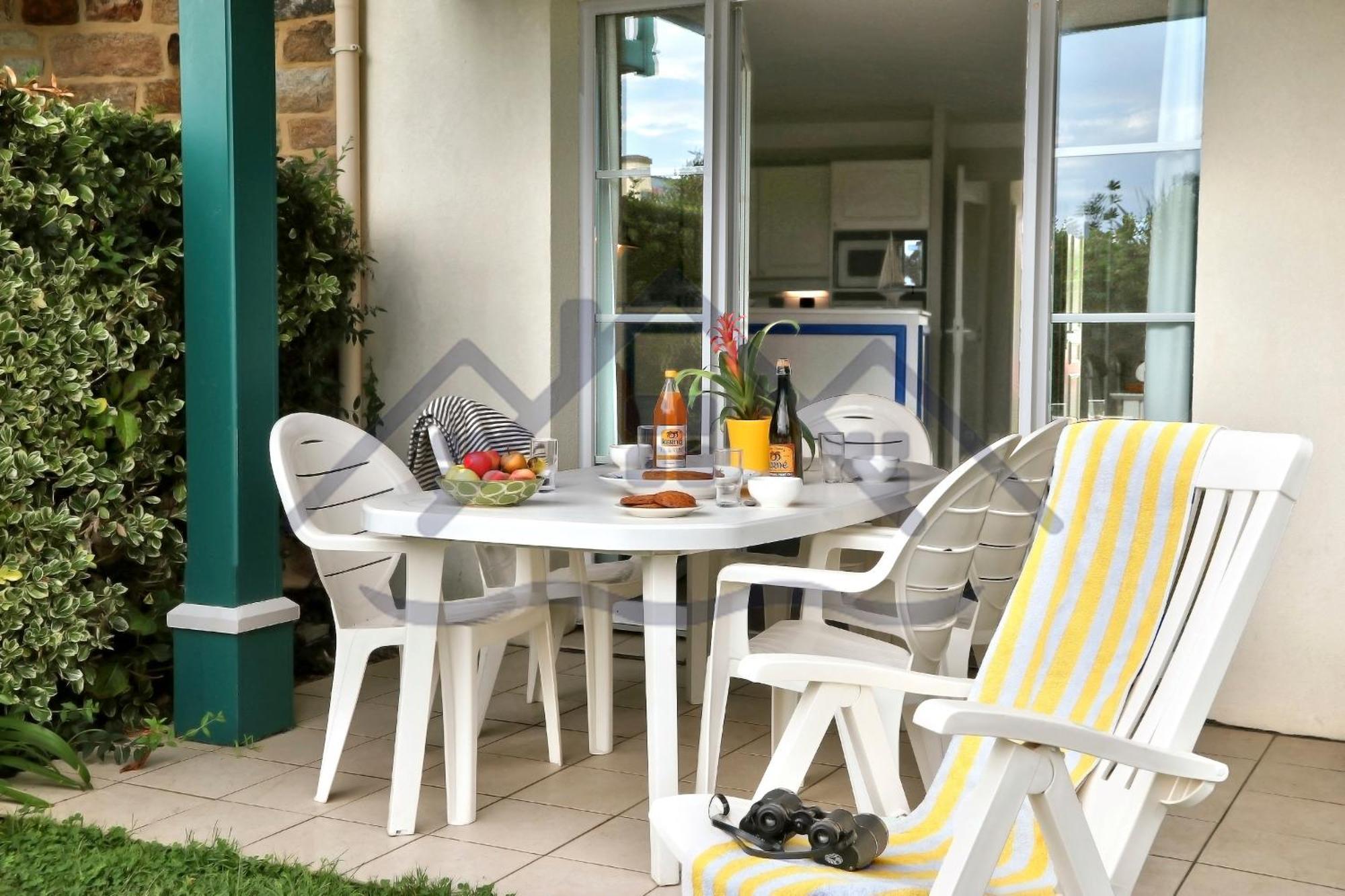 Localise - A06 - Entierement De Plain-Pied Avec Petite Vue Mer - Donnant Sur La Piscine Et Le Jardin - Wifi Inclus - Draps Inclus - Guilvinec Exterior foto